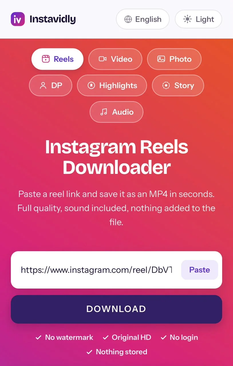 The Instavidly homepage with a reel link pasted into the box and the download in progress